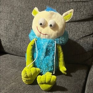 Scentsy Buddy alien Gilly Plush with Blue green and some Yellow.
